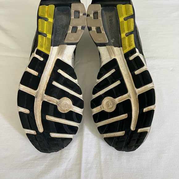 Reebok Men’s One Cushion Steelnavygryyello size 10.5 - Picture 9 of 10